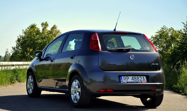 Fiat Punto cena 13999 przebieg: 145558, rok produkcji 2009 z Przemyśl małe 211